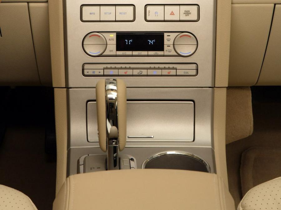 Lincoln MKX 2006 года  (фото 47 из 150)